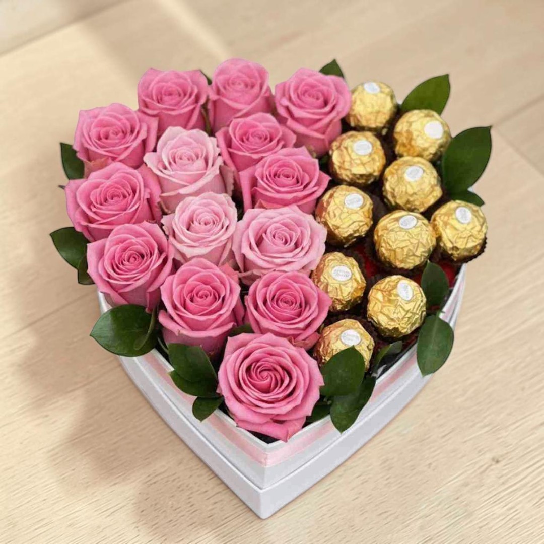 Ramo de flores con chocolate en Guayaquil - Florería DIFIORI Guayaquil